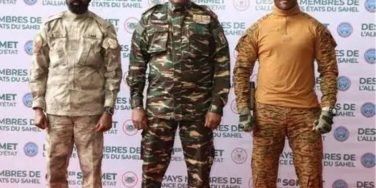 Burkina Faso, Mali and Niger Unveil Joint Sahel Force to Battle Insurgency