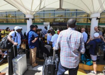Kenya Airport Strike Grounds Flights, Strands Thousands in Nairobi